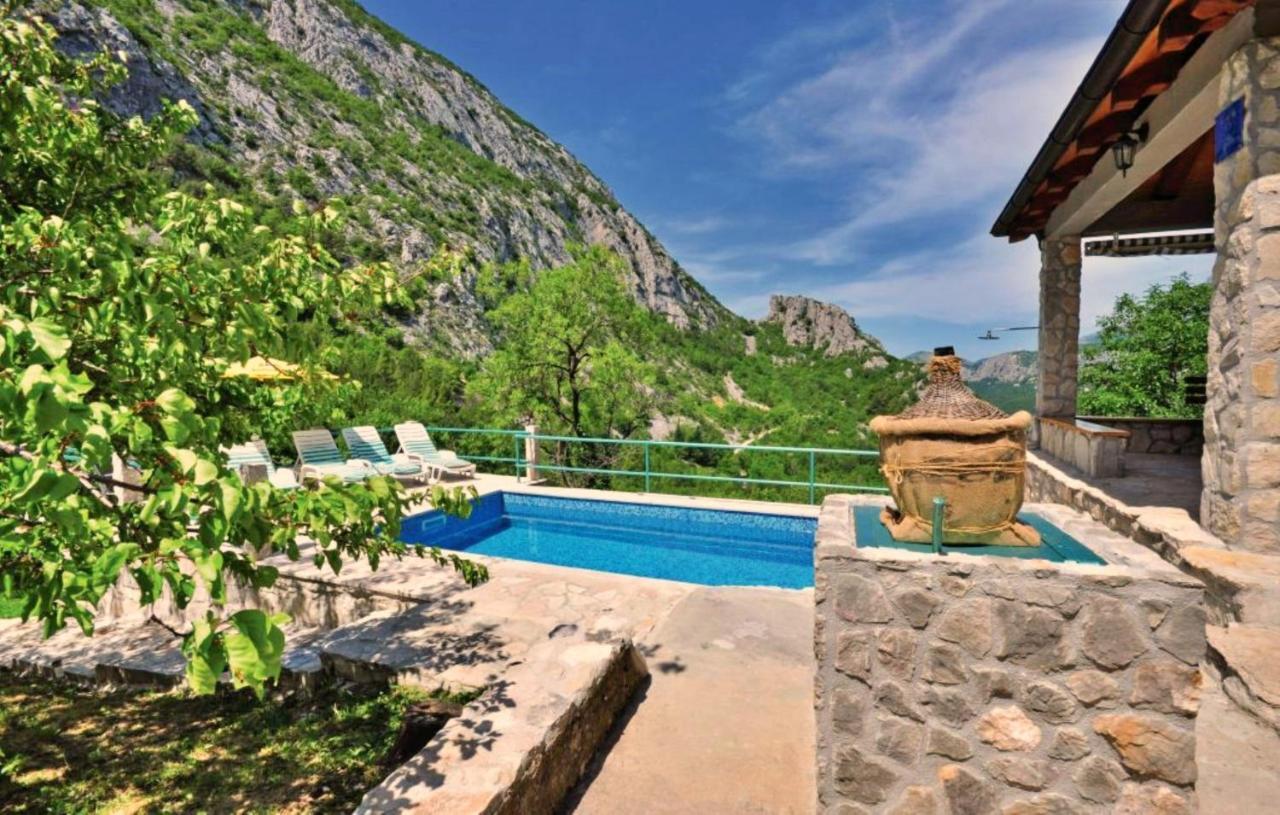 Holiday Home With A Private Pool Podspilje  Bagian luar foto