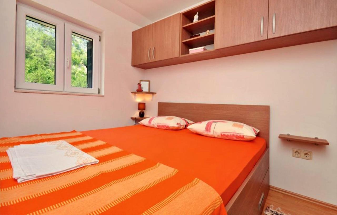 Holiday Home With A Private Pool Podspilje  Bagian luar foto